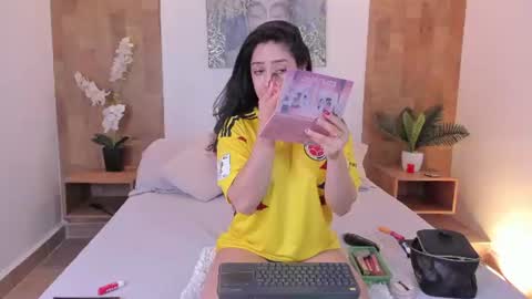 isabella_winkler online show from 06-17-26, 10:50
