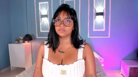 isabella zc online show from 06-30-26, 12:17
