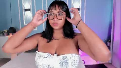 isabella zc online show from 07-26-26, 11:50