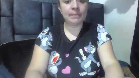 Snapshot of isabellaa_hills_ chatting on 06-07-26, 05:22 isabellaa_hills_ online show from 06-07-26, 05:22