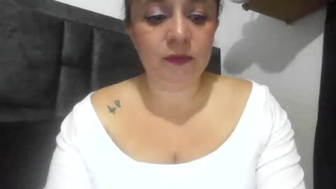 Snapshot of isabellaa_hills_ chatting on 06-29-26, 11:27 isabellaa_hills_ online show from 06-29-26, 11:27