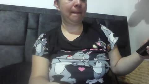 Snapshot of isabellaa_hills_ chatting on 07-06-26, 05:15 isabellaa_hills_ online show from 07-06-26, 05:15