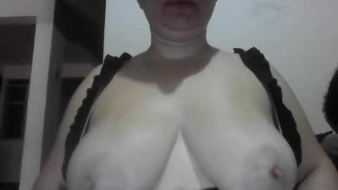 Snapshot of isabellaa_hills_ chatting on 07-14-26, 05:51 isabellaa_hills_ online show from 07-14-26, 05:51