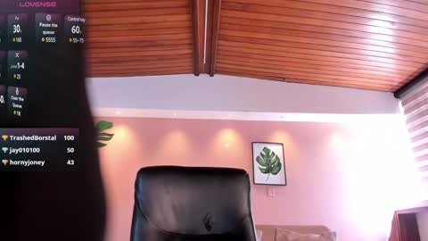 Snapshot of isabellaajoness chatting on 01-29-25, 06:50 Isabella Everyday From 0530 to 1430 Col Time online show from 01-29-25, 06:50