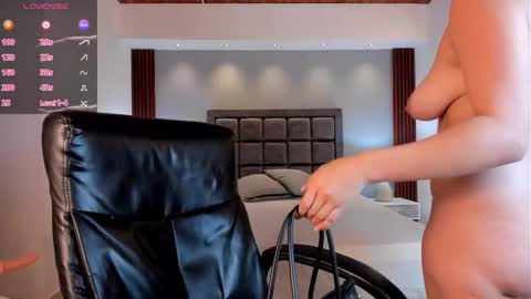 Snapshot of isabellaajoness chatting on 03-11-25, 07:14 Isabella Everyday From 0530 to 1430 Col Time online show from 03-11-25, 07:14