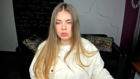 isabellabler online show from 10-20-25, 05:52