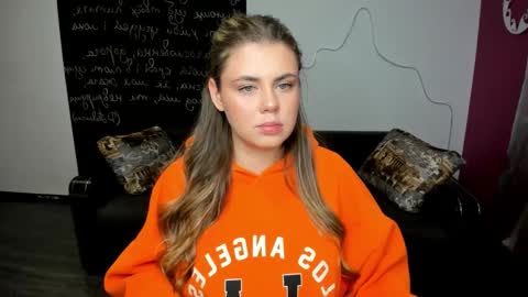 isabellabler online show from 10-21-25, 11:55