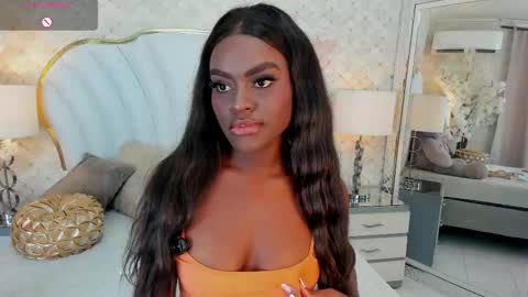 Snapshot of isabellabroms21 chatting on 09-13-25, 09:25    v online show from 09-13-25, 09:25