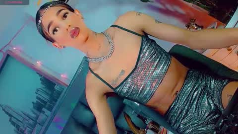 isabellagirs online show from 04-15-26, 06:04