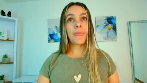 Isabella  online show from 04-04-26, 12:13