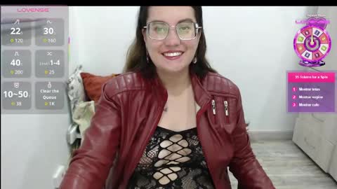 Snapshot of isabellahunter2 chatting on 05-22-26, 01:35 isabellahunter2 online show from 05-22-26, 01:35