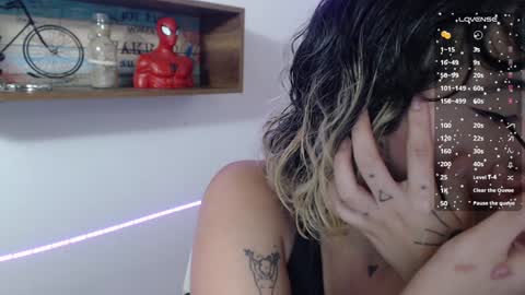 Snapshot of isabellakoff chatting on 01-27-25, 11:54 Tati - online show from 01-27-25, 11:54