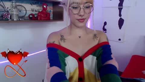 Snapshot of isabellakoff chatting on 02-12-25, 06:09 Tati - online show from 02-12-25, 06:09