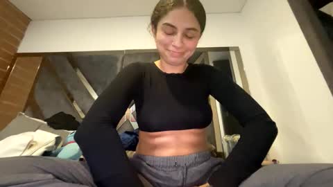 Isabella.. back again  online show from 04-15-26, 12:28