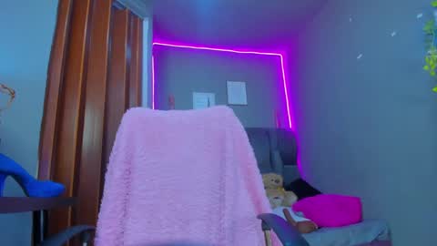 Isabella anal squirt latina colombian paisa online show from 09-10-25, 09:15