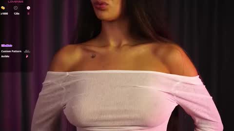 isabella online show from 11-17-25, 06:35