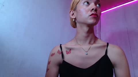 Snapshot of isabellatx chatting on 04-22-26, 11:28 isabellatx online show from 04-22-26, 11:28