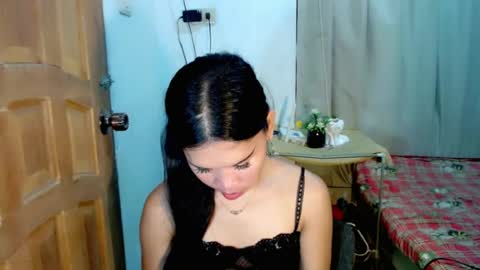 Snapshot of isabelle_amore chatting on 07-26-26, 10:49 Ysa online show from 07-26-26, 10:49