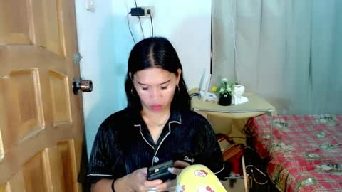 Snapshot of isabelle_amore chatting on 07-28-26, 11:17 Ysa online show from 07-28-26, 11:17