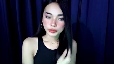 Isabelle online show from 11-19-25, 03:01