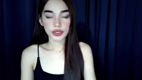 Isabelle online show from 05-18-26, 11:49