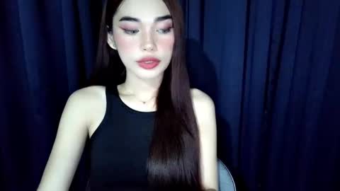 Isabelle online show from 05-22-26, 12:11
