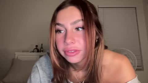 Snapshot of isabellekinsley chatting on 01-14-25, 04:25 isabellekinsley online show from 01-14-25, 04:25