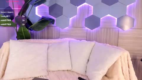    online show from 06-15-26, 03:53