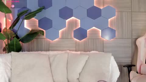    online show from 07-14-26, 03:44