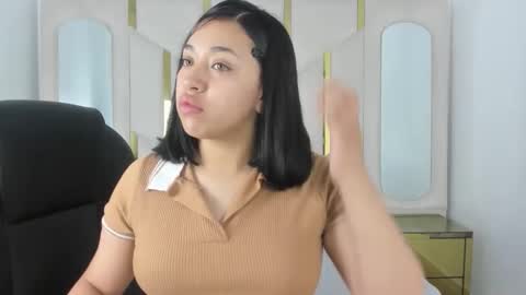 isabellrodriguez18 online show from 09-18-25, 02:57