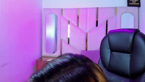 Snapshot of isabellrodriguez18 chatting on 03-14-26, 04:18 isabellrodriguez18 online show from 03-14-26, 04:18