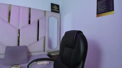 Snapshot of isabellrodriguez18 chatting on 03-22-26, 03:54 isabellrodriguez18 online show from 03-22-26, 03:54