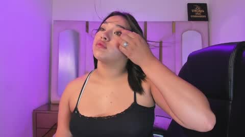 Snapshot of isabellrodriguez18 chatting on 04-05-26, 03:15 isabellrodriguez18 online show from 04-05-26, 03:15