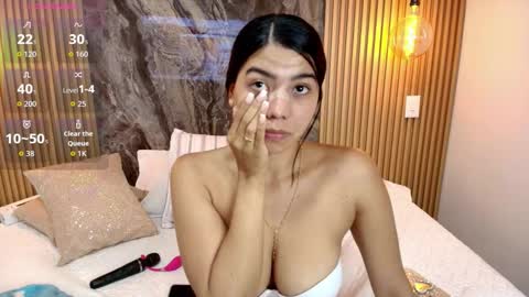 ISADORA online show from 10-20-25, 10:32