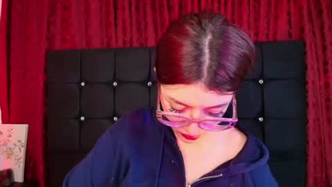 Isabella Ferrer online show from 07-15-26, 06:51