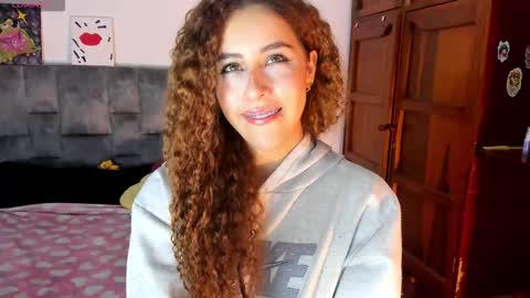 Isabela  online show from 11-20-25, 05:18