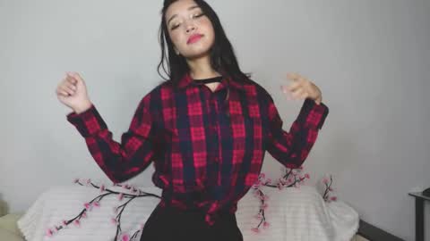 Selina online show from 10-18-25, 04:08