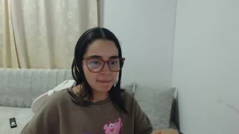 Emma online show from 03-22-26, 01:53