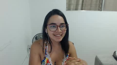 Snapshot of isemma chatting on 06-07-26, 03:21 Emma online show from 06-07-26, 03:21