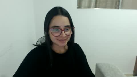 Snapshot of isemma chatting on 06-08-26, 02:01 Emma online show from 06-08-26, 02:01