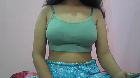 ishika_singh_ online show from 10-16-25, 02:23