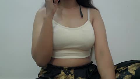 ishika_singh_ online show from 07-11-26, 04:43