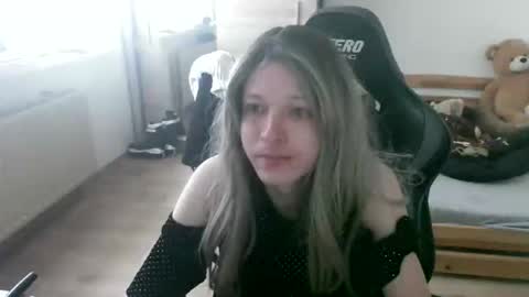 isilmarith online show from 03-15-26, 12:00