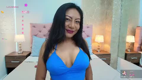 Isis Choi online show from 07-11-26, 07:27