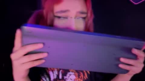 Isisjones18 online show from 09-19-25, 04:25