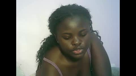 isla_booby online show from 05-18-26, 05:35