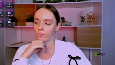 isla_dior online show from 11-08-25, 08:03