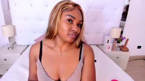 Vanessa online show from 11-23-25, 11:21