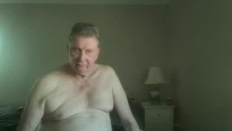 Snapshot of island625103 chatting on 06-13-26, 09:24 island625103 online show from 06-13-26, 09:24