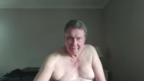 Snapshot of island625103 chatting on 07-11-26, 07:27 island625103 online show from 07-11-26, 07:27